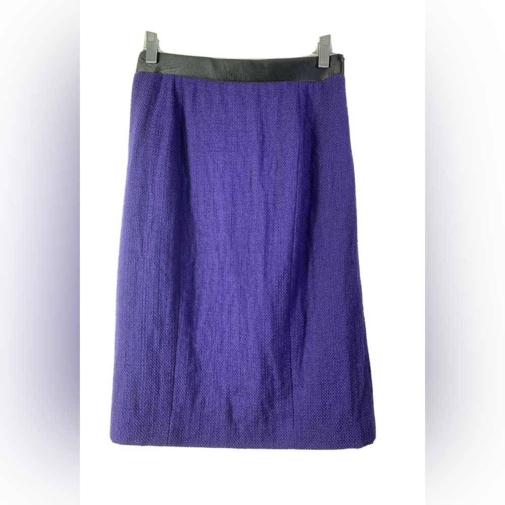Elie Tahari. Womens Skirt Size 2 . Purple 100% Merino Wool. lined